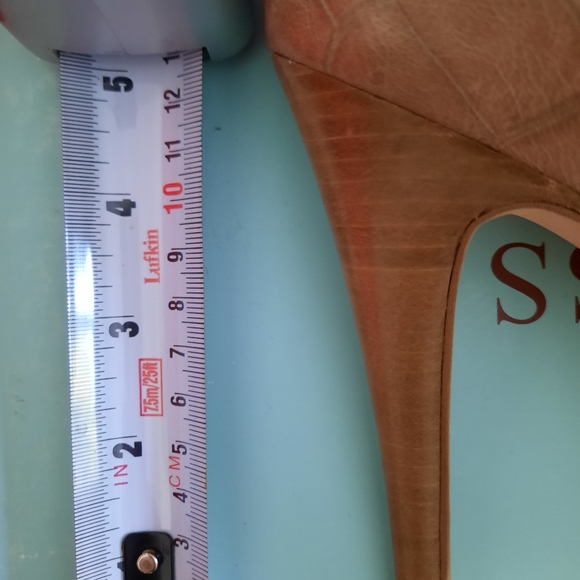 💥💥GUESS By Marciano high heel shoes - Picture 8 of 8